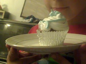 Boiled icing cupcake