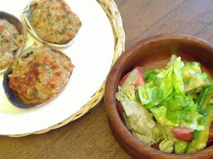 Salad with Stuffed Clams Salad with Stuffed Clams