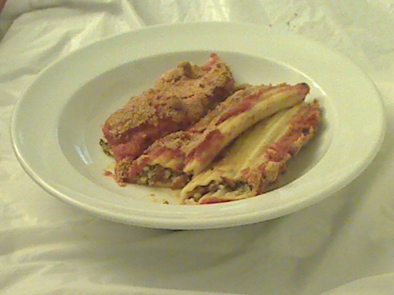 Manicotti Served