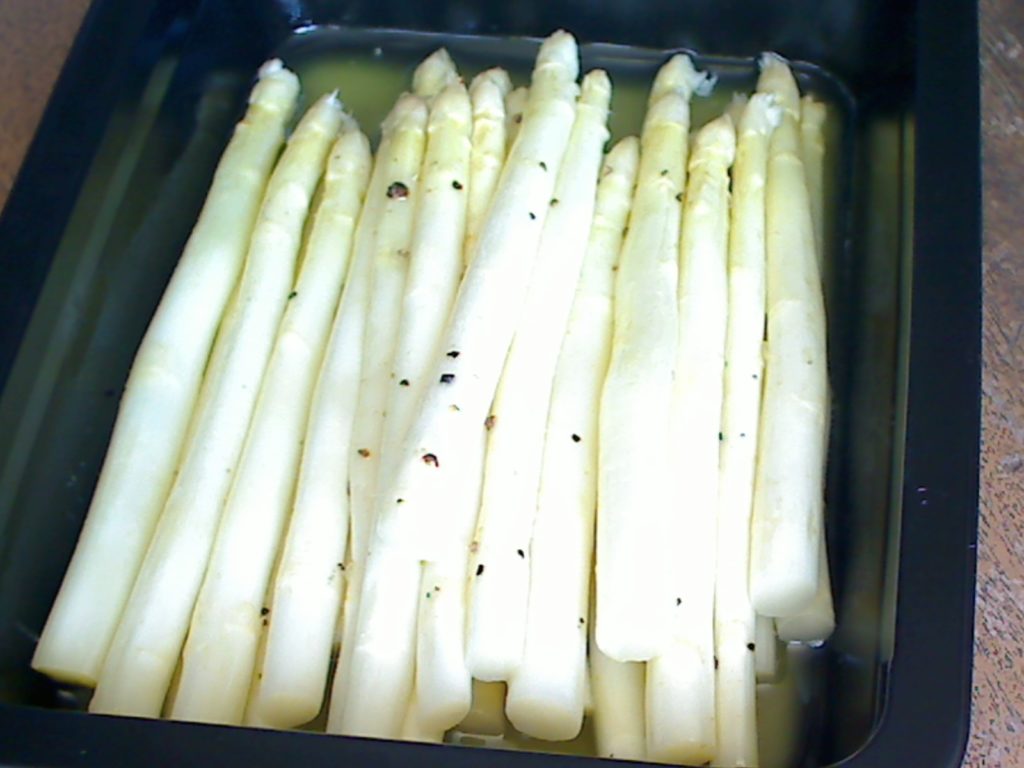 Marinated White Asparagus