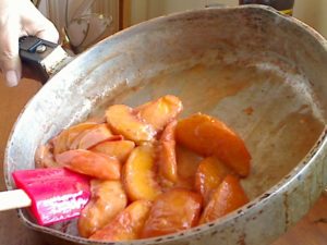 Peaches in the pan