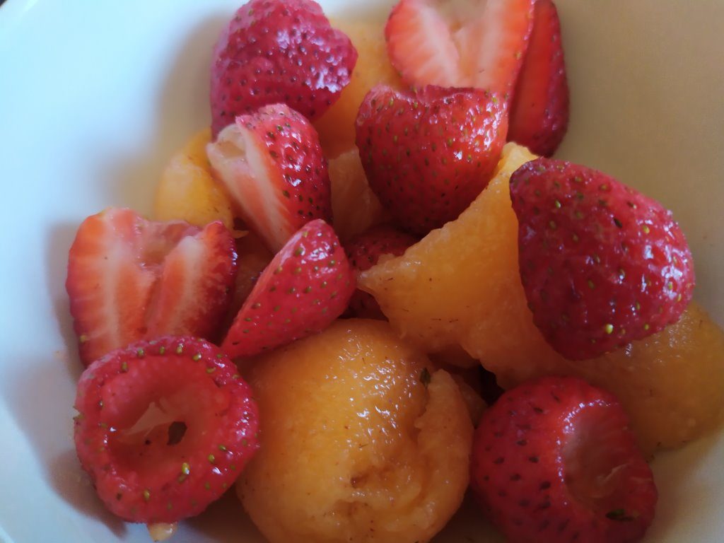 Spicy Strawberry Cantaloupe Salad