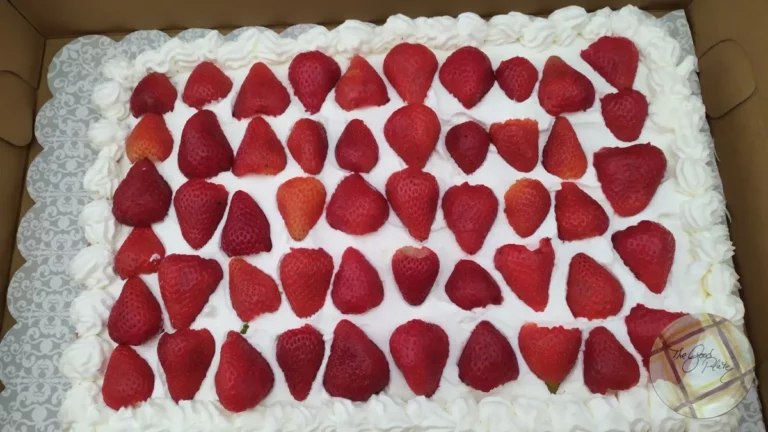 Fresh Strawberry Sheet Cake