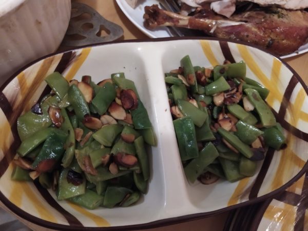 green beans garlic almonds