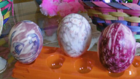 Silk-dyed Easter eggs