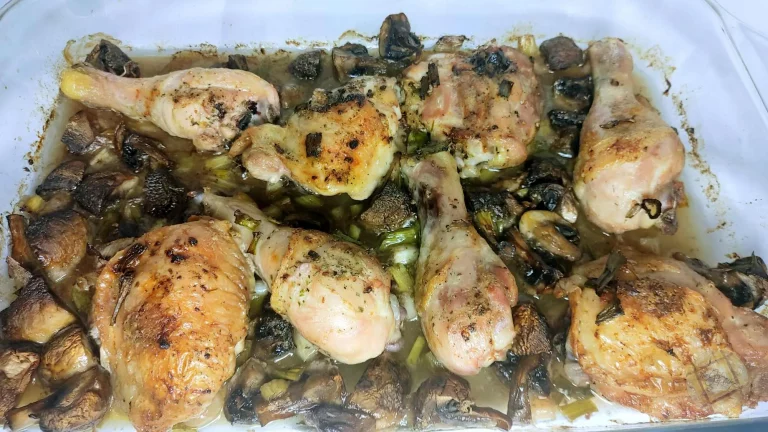 Baked Chicken with Mushrooms and Wine