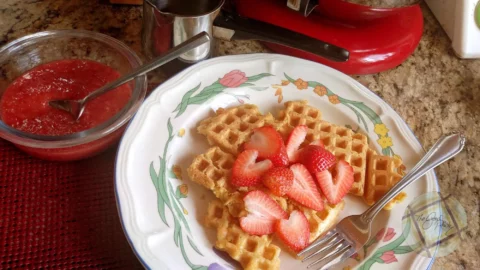 Buttermilk waffles with strawberry sauce