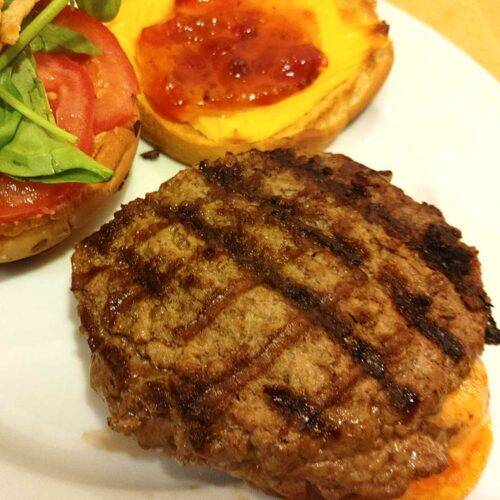 Habanero cheese pub burger