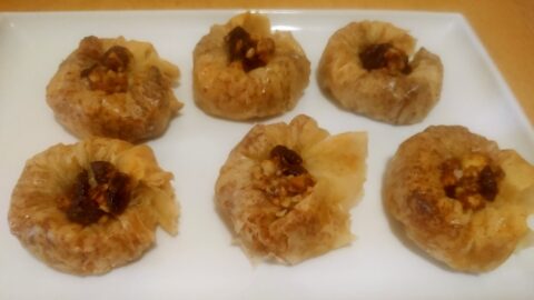 Savory round baklava