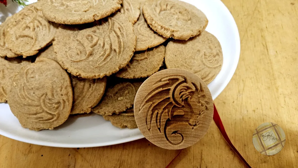 Pfeffernusse spice dragon cookies