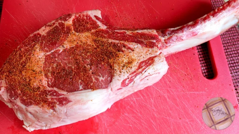 Tomahawk Steak Seasoned